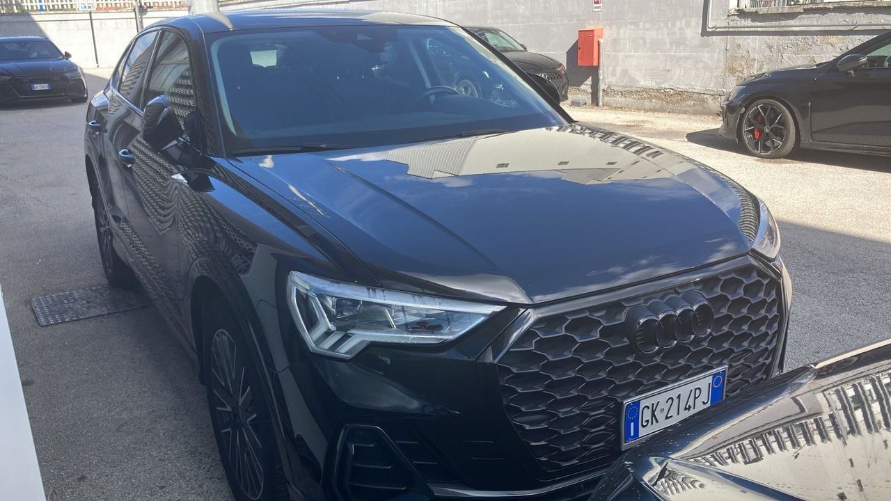 Audi AUDI Q3 2.0 150CV S-TRONIC/VIRTUAL/R.CAMERA imagem 2
