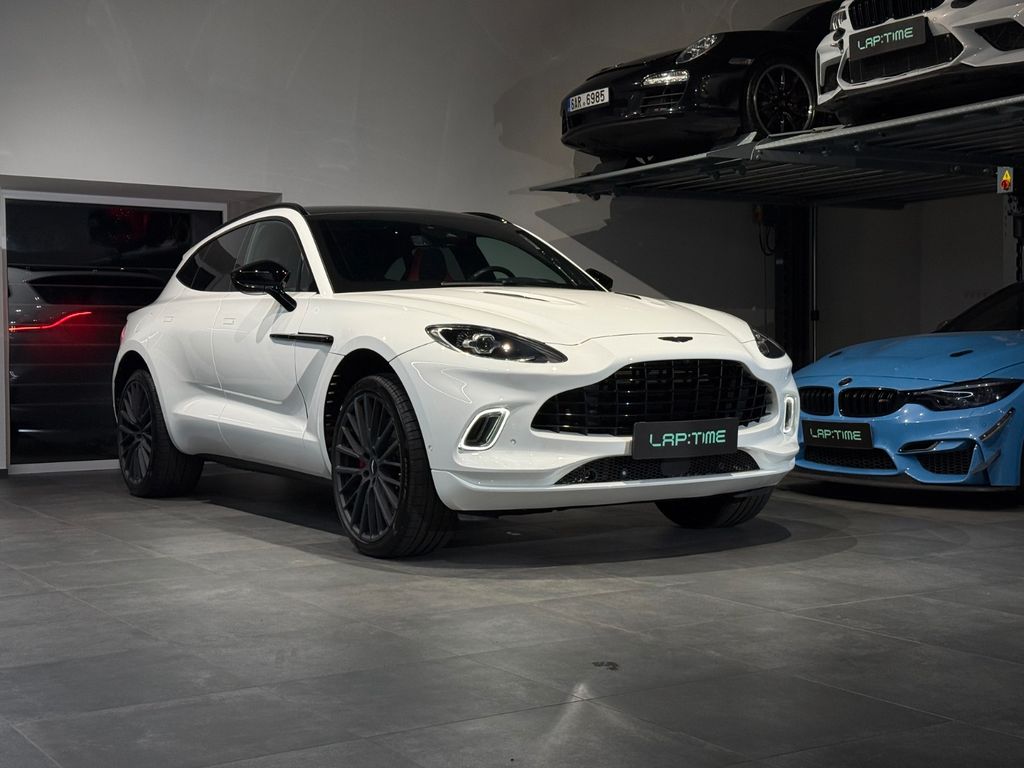 Image of Aston Martin DBX