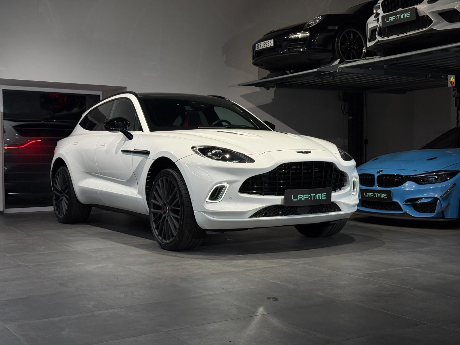 Aston Martin DBX*405kW*Carbon*Alcantara*Anhänger