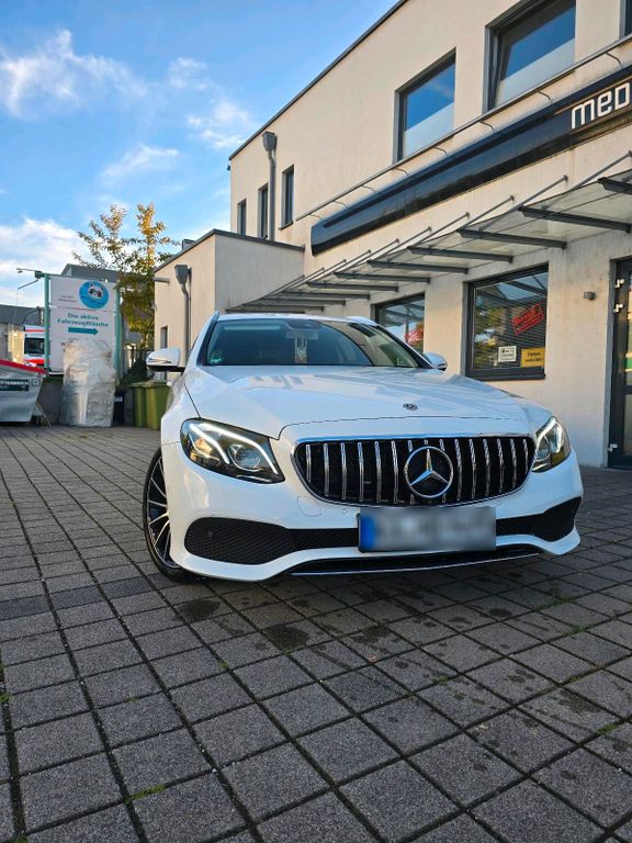 Image of Mercedes-Benz E 350