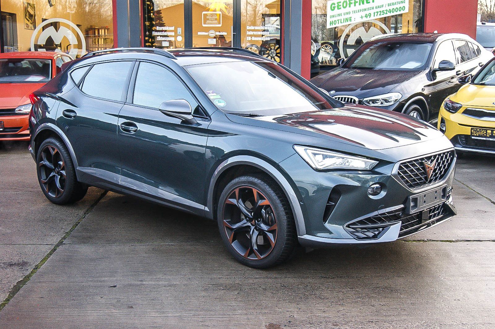 Fahrzeugabbildung CUPRA Formentor VZ 2.0i DSG DARK CAMOUFLAGE COPPER ACC