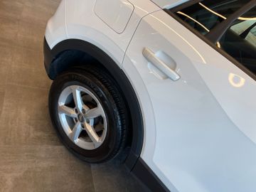 Audi Q2 35 TFSI *Virtuel*Xenon*Navi*Klima*