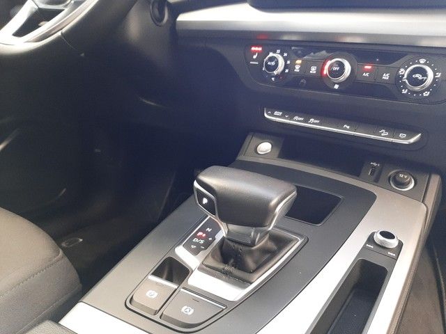 Fahrzeugabbildung Audi Q5 Sportback advanced 40TDI quattro Navi eleHeck