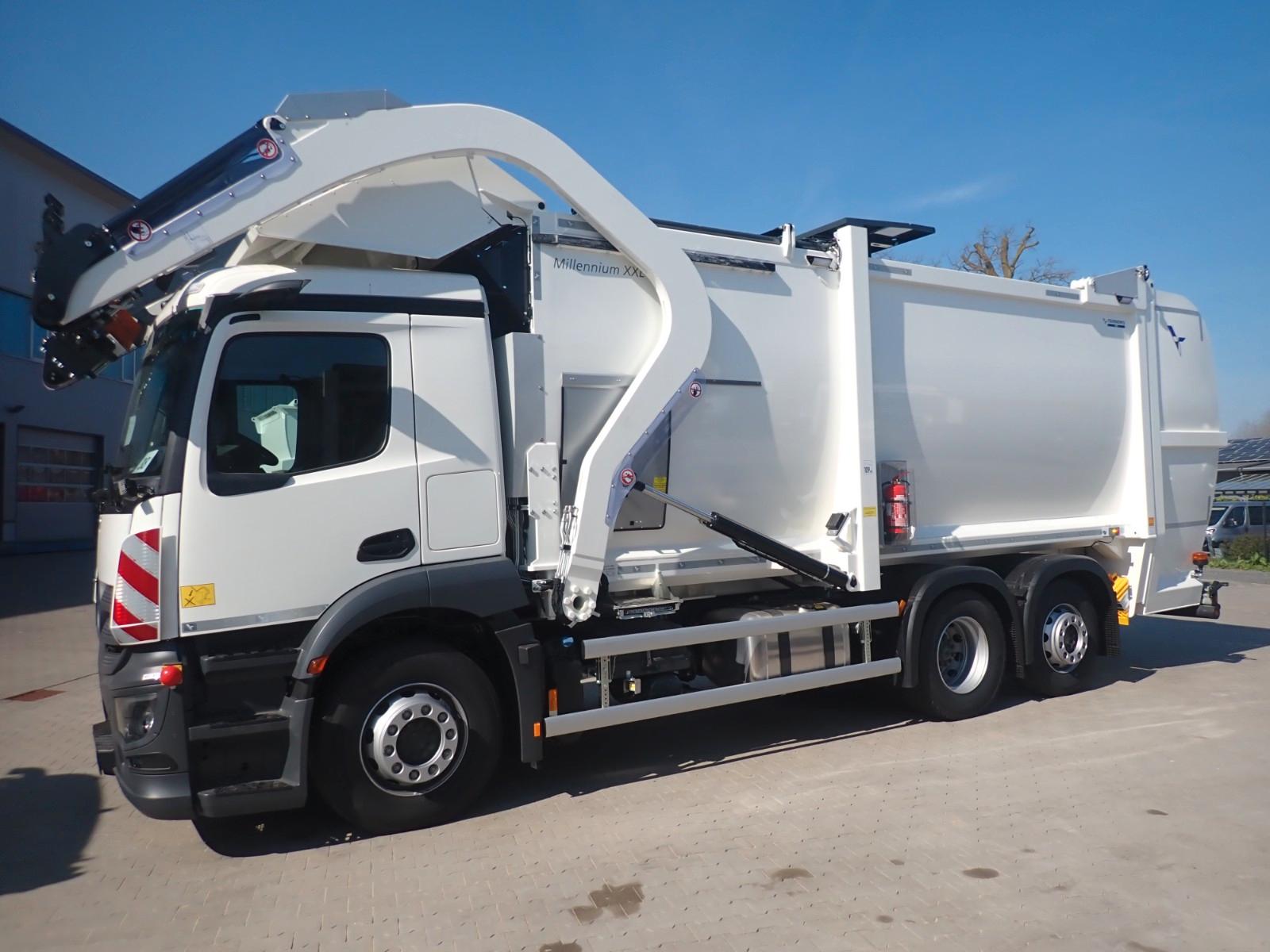 Mercedes-Benz Actros5 2533L mit Terberg HS MegaLINE FLF 8