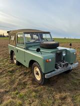 Land Rover Serie II - Land Rover Serie II mit Benzin-Antrieb