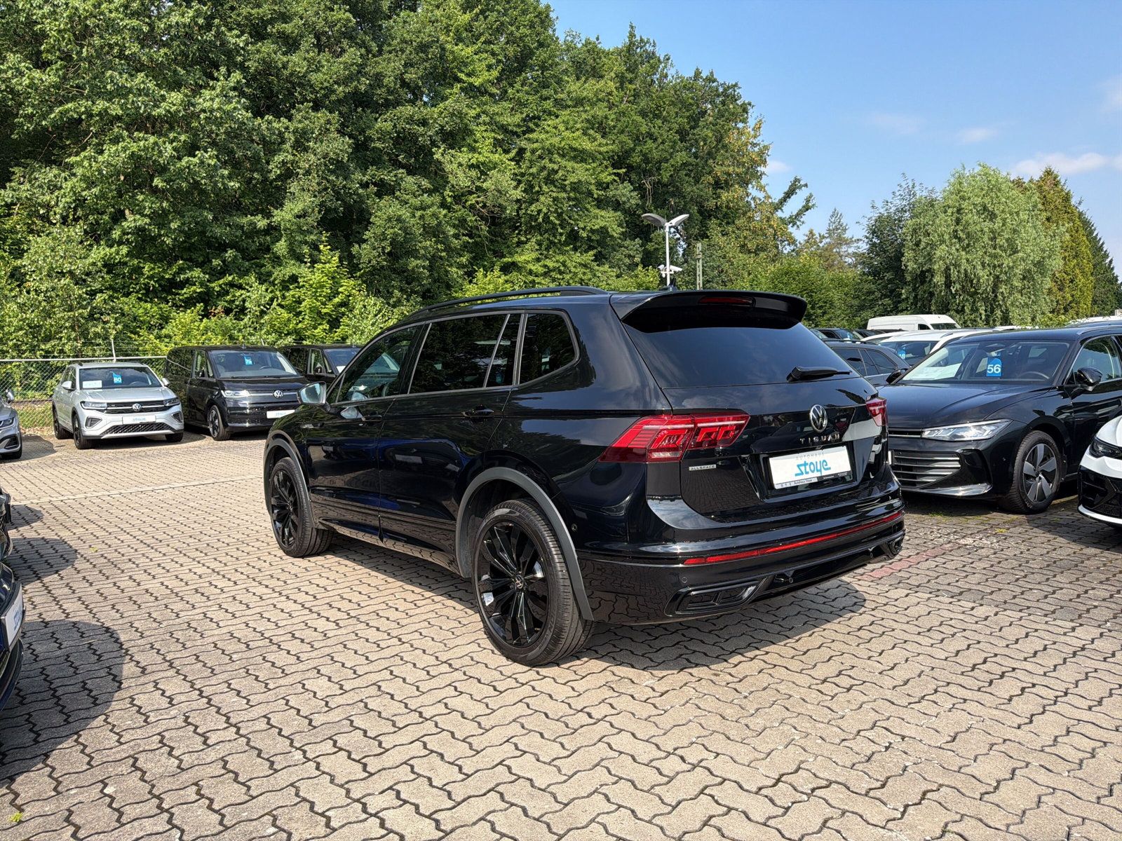 Tiguan Allspace R-Line 4M TDi DSG PANO Standh
