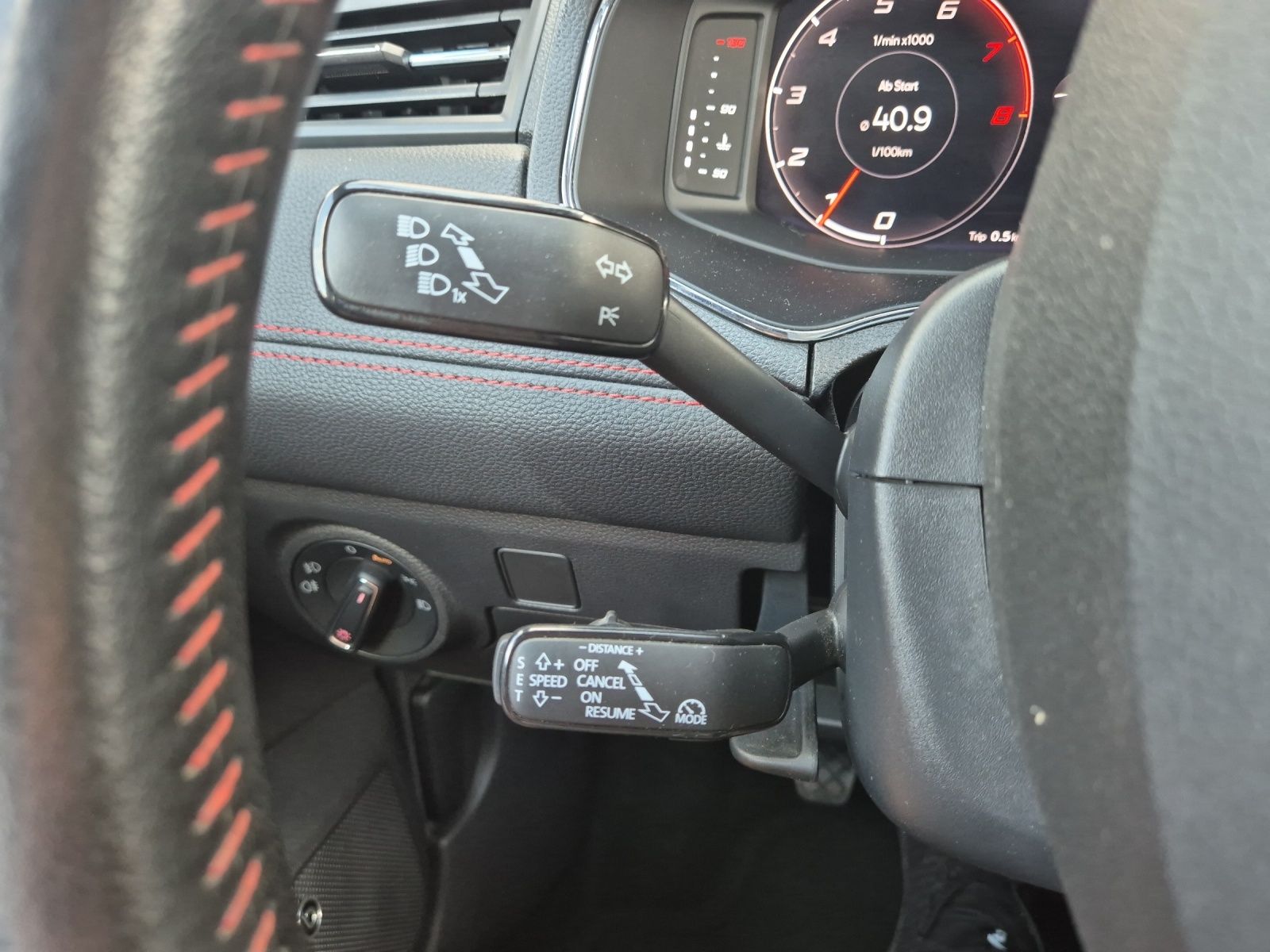Fahrzeugabbildung SEAT Ibiza TSI FR-Line Beats LED Navi AID ACC RFK SH