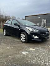 Hyundai i30 blue 1.6 CRDi 81kW Classic Classic - Hyundai i30 Classic mit Diesel-Antrieb