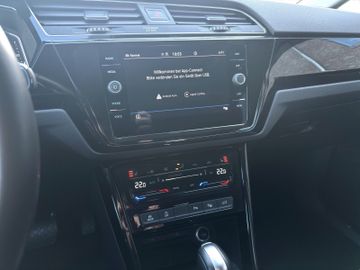 Volkswagen TOURAN TSI 1.5 Highline KAMERA, CARPLAY, SHZ