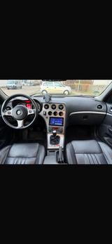 Alfa Romeo 159 1.9 Diesel Sport wagen - Alfa Romeo 159 mit Diesel-Antrieb: 1.9