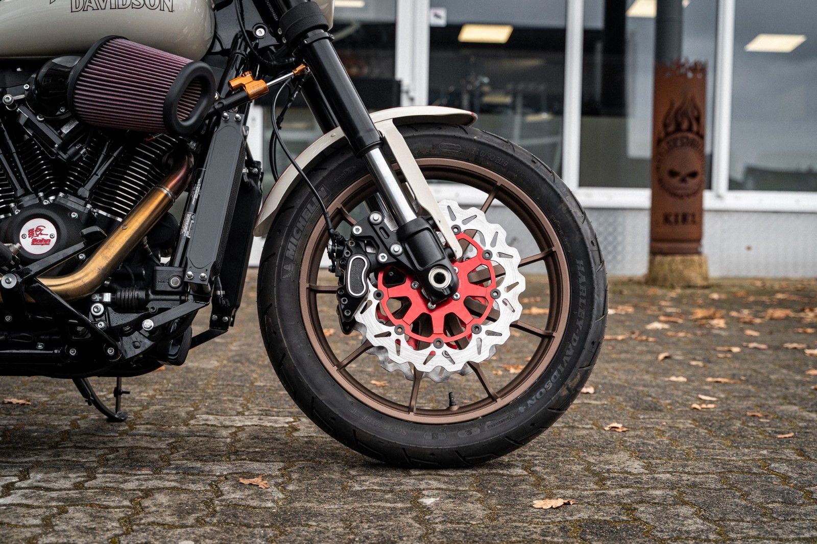 Fahrzeugabbildung Harley-Davidson TORXSTER FXLRS LOW RIDER S 148 CUI - JEKILL&HYDE