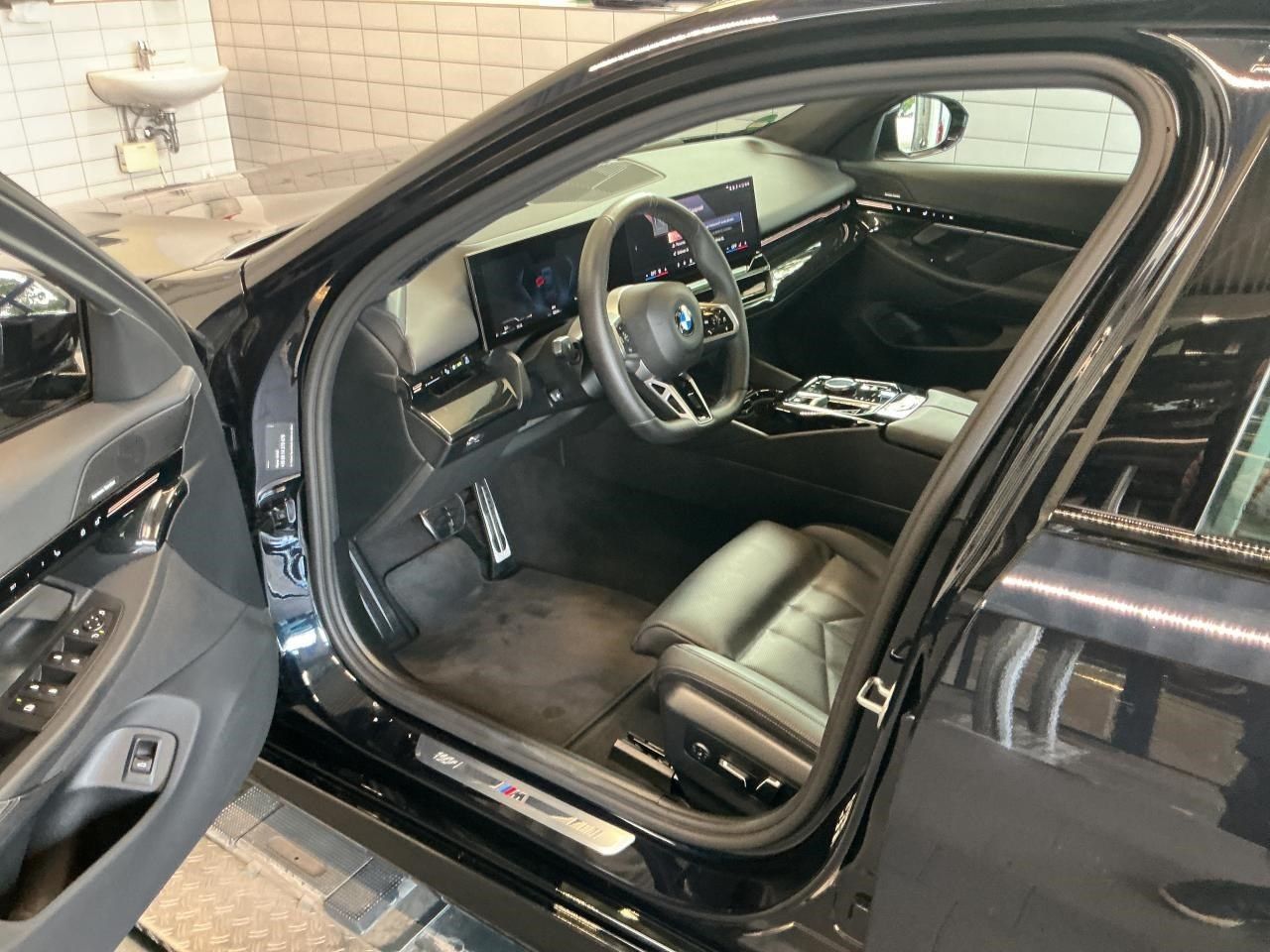 BMW 520d xDrive Touring M Sport 2Jahre-BPS foto 3