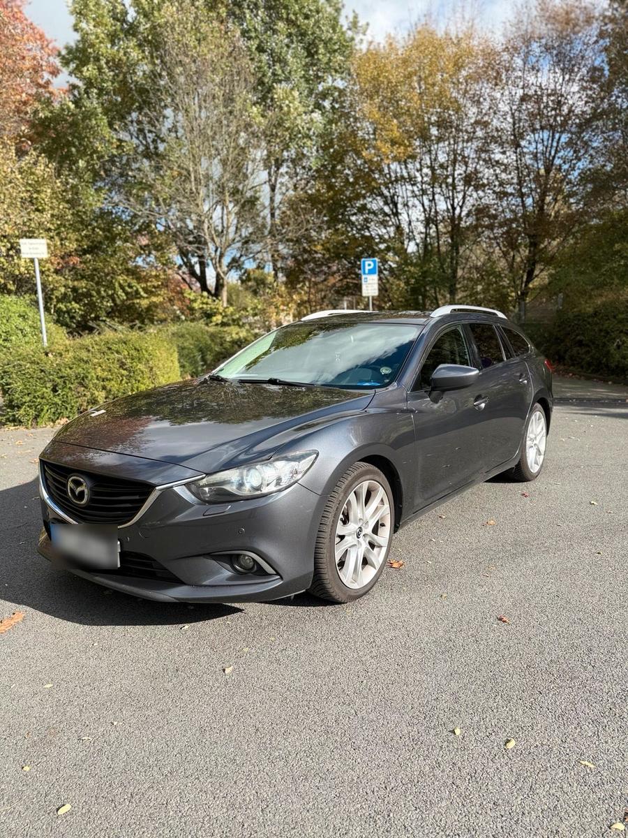 Mazda 2 2015 — rear view