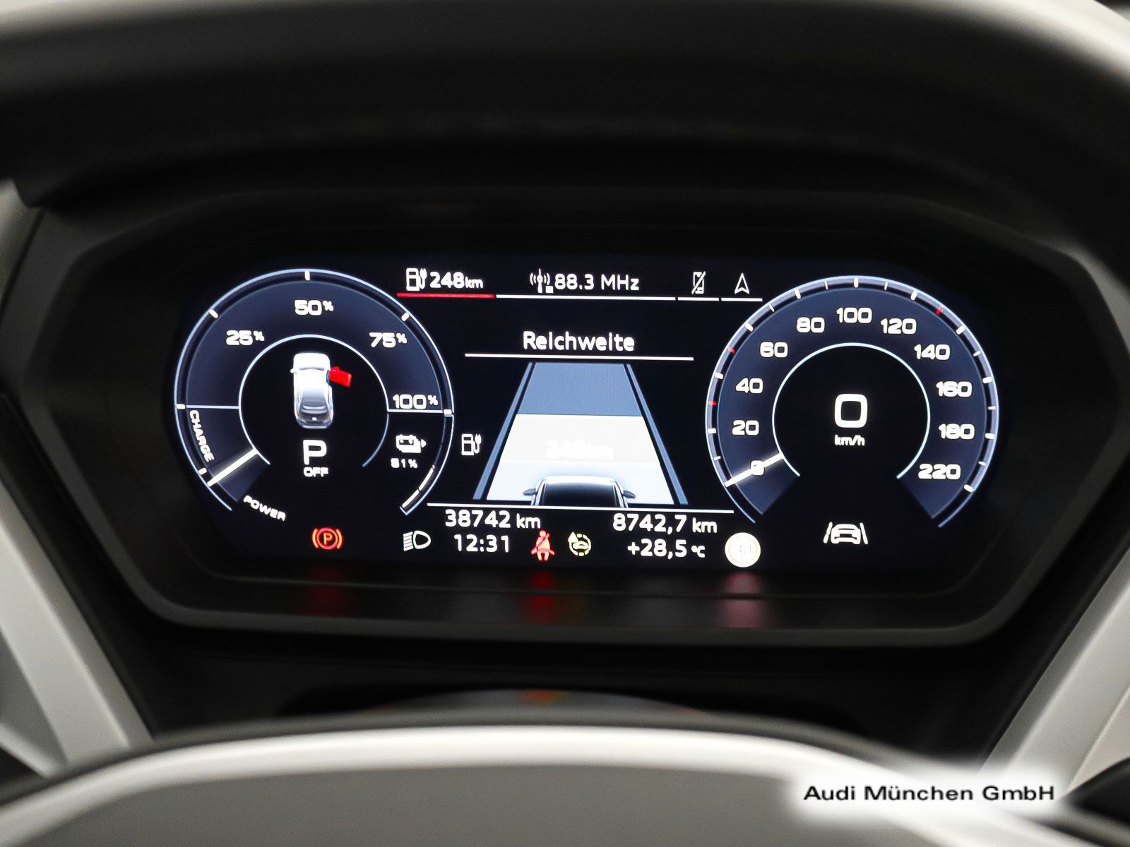Audi Q4 e-tron 45 S line 20 Zoll Navi foto 18