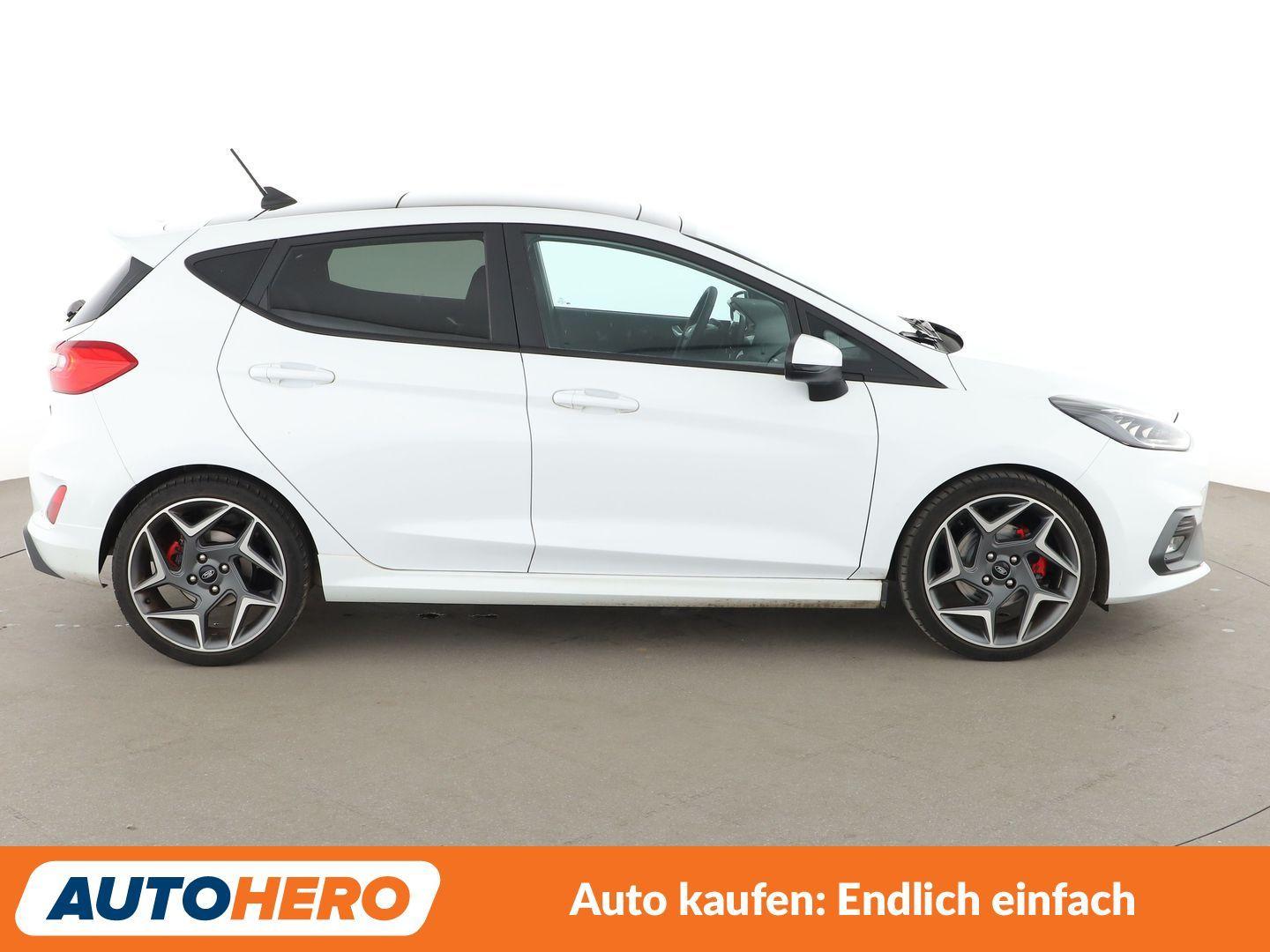 Ford Fiesta 1.5 EcoBoost ST *NAVI*LED*PDC*TEMPO*SHZ*