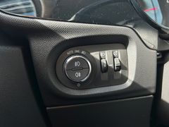 Fahrzeugabbildung Opel Corsa F 1.2 Navi Sitzhzng AppConnect Einparkh.