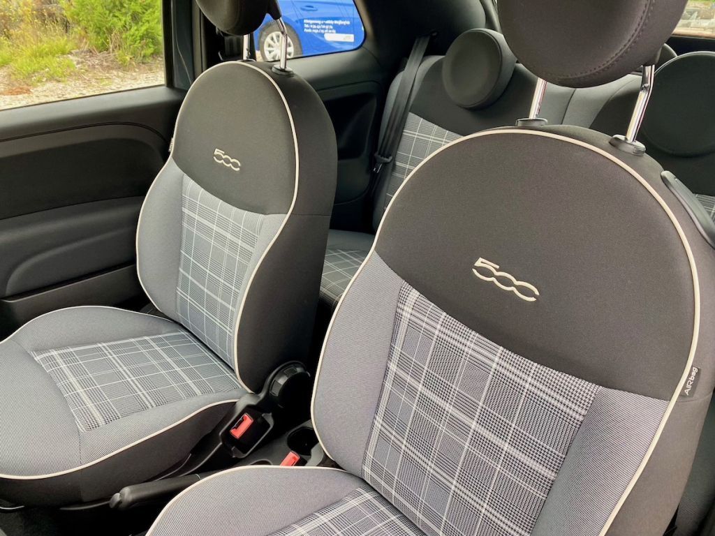 Fahrzeugabbildung Fiat 500 C 1.2 Dualogic Lounge PDC KLIMA ALU CARPLAY