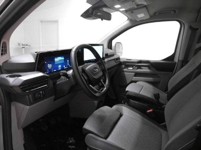 Fahrzeugabbildung Ford Tourneo Custom Bus 320 L1 Titanium FWD Titanium