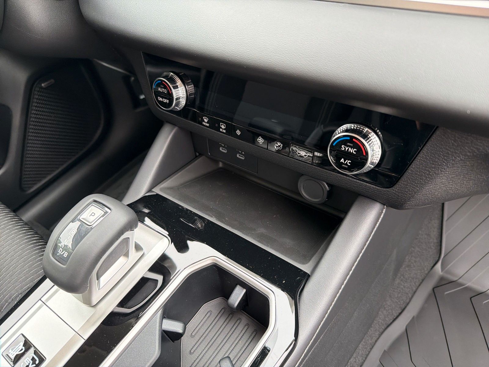 Mitsubishi Plug-in Hybrid Outlander - Bild 21