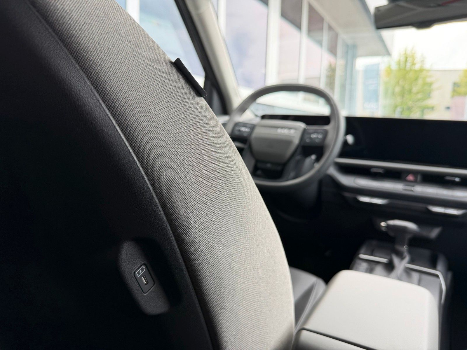 Fahrzeugabbildung Kia SELTOS 1.6T 180 DCT VISION SOUND NAV DES