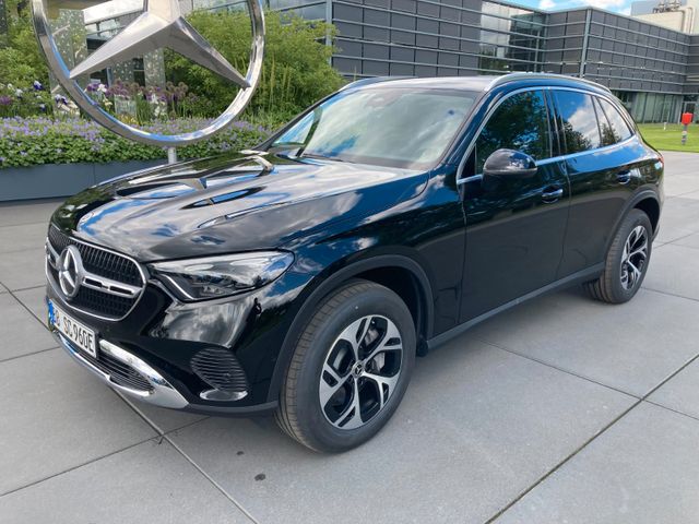 Mercedes-Benz GLC 300 e 4Matic AVANTGARDE MBUX+EASY PACK