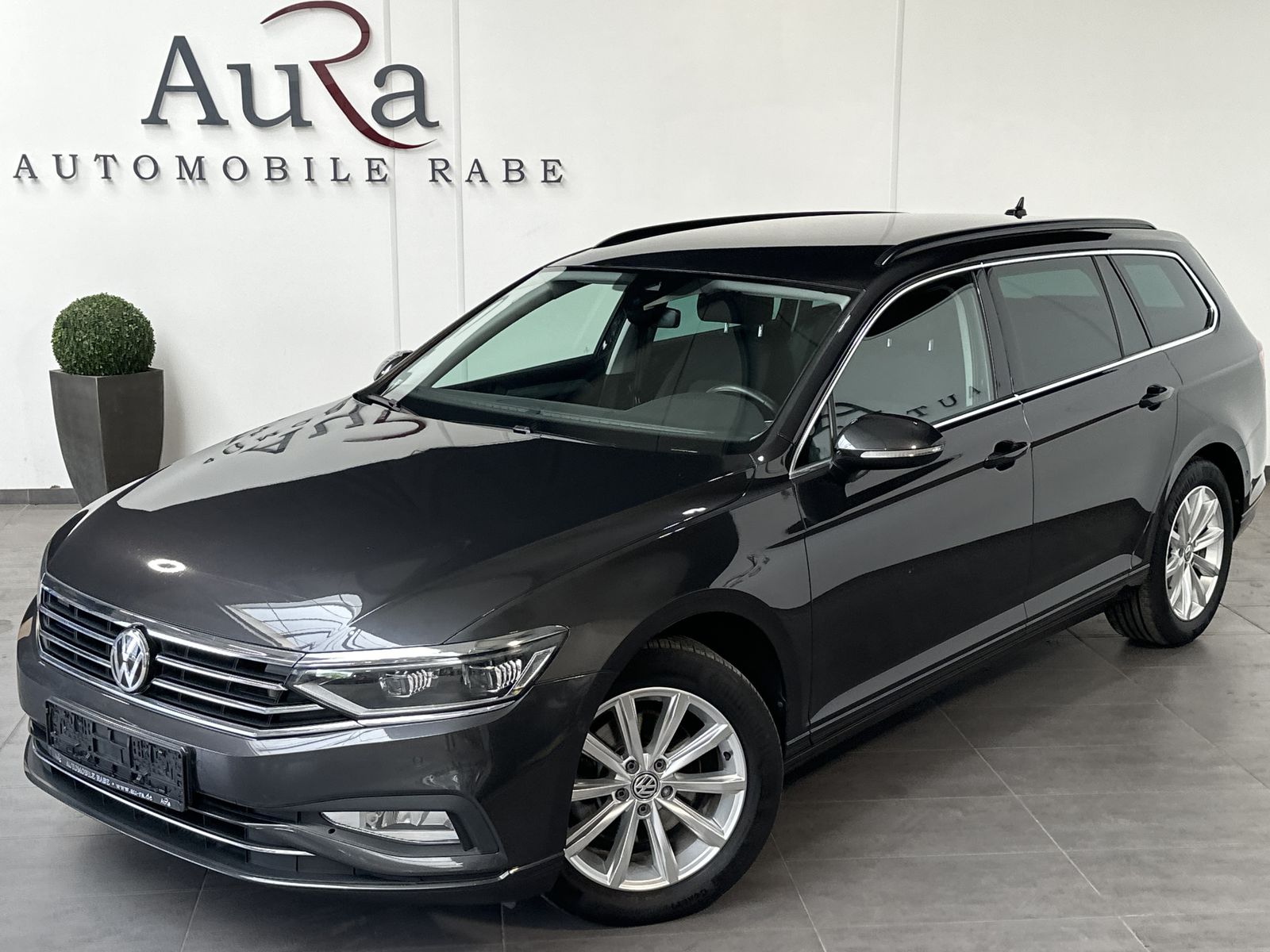 Fahrzeugabbildung Volkswagen Passat Variant 2.0 TSI DSG Business NAV+LED+ACC