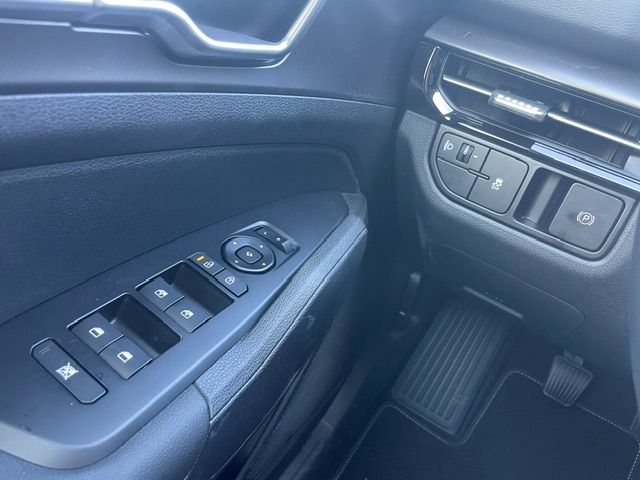 Fahrzeugabbildung Kia Sportage Vision Kamera LED Navi SpurhalteAss
