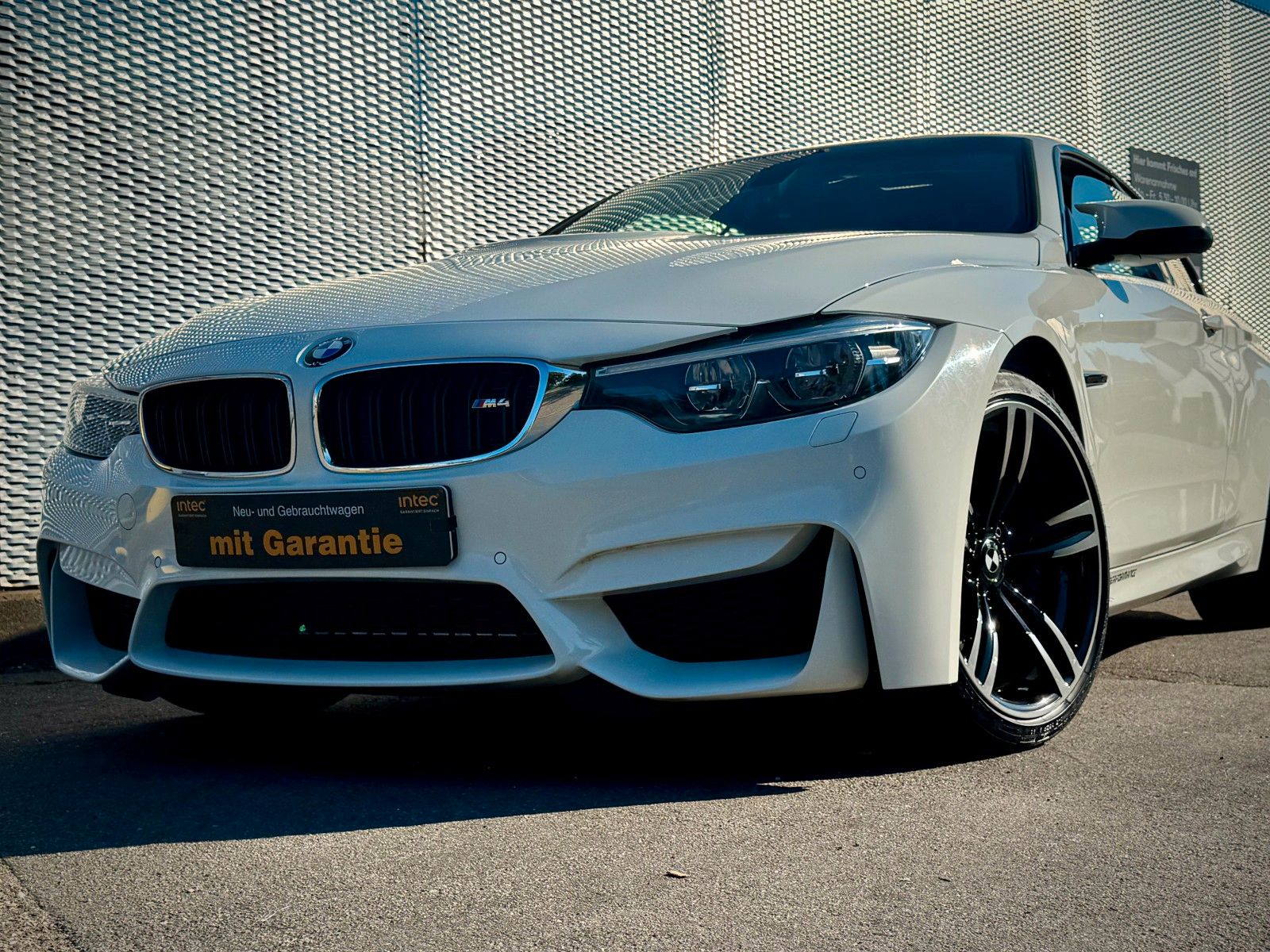 BMW M4 Cabrio Competition  1 Hand