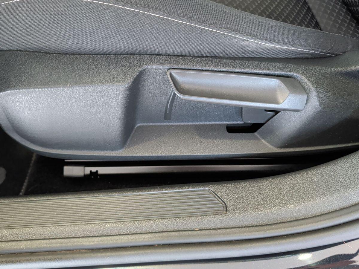 Volkswagen Golf 1.5 TSI LED HuD Navi ACC RFK Standhzg., миниатюра 11