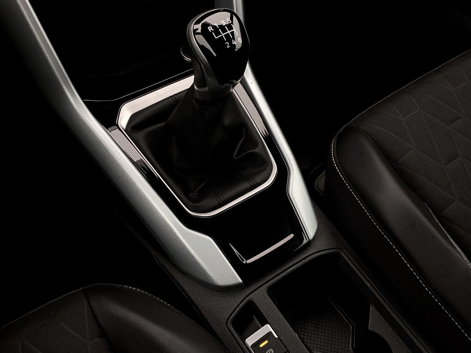 Volkswagen T-Roc - Bild 10