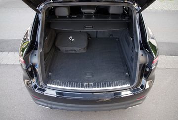 Porsche Cayenne E-Hybrid*Luft,Privacy,Chrono,Kamera,SHZ*