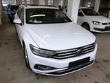 Volkswagen Passat Variant DSG Business AHK/Pano/Kamera/ACC - Volkswagen Passat mit Diesel-Antrieb: Weiß, Kombi