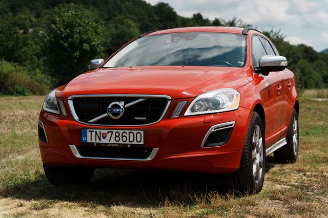 Volvo XC60 D5 AWD Geartronic R Design R Design