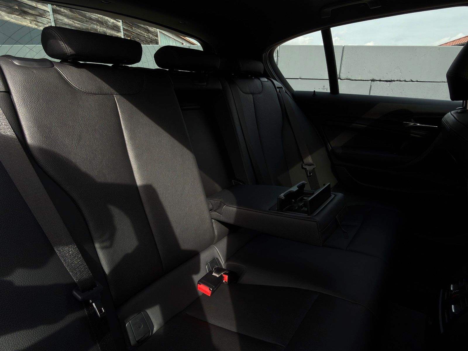 Fahrzeugabbildung BMW M140i xDr. Special Edition Schiebed. H&K LHZ CAM