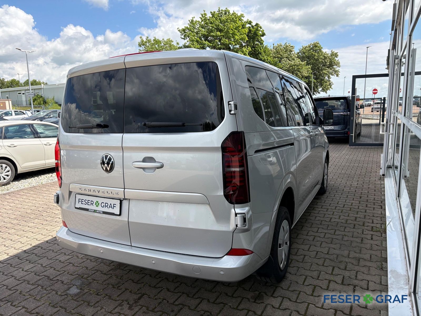 Volkswagen T6 Caravelle - Bild 2