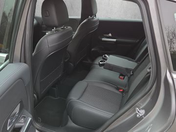 Fahrzeugabbildung Mercedes-Benz B 200 Progressive Navi AHK Klima Navi