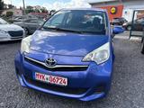 Toyota Verso-S 1,33-l-Dual-VVT Life - blaue Toyota Verso-S