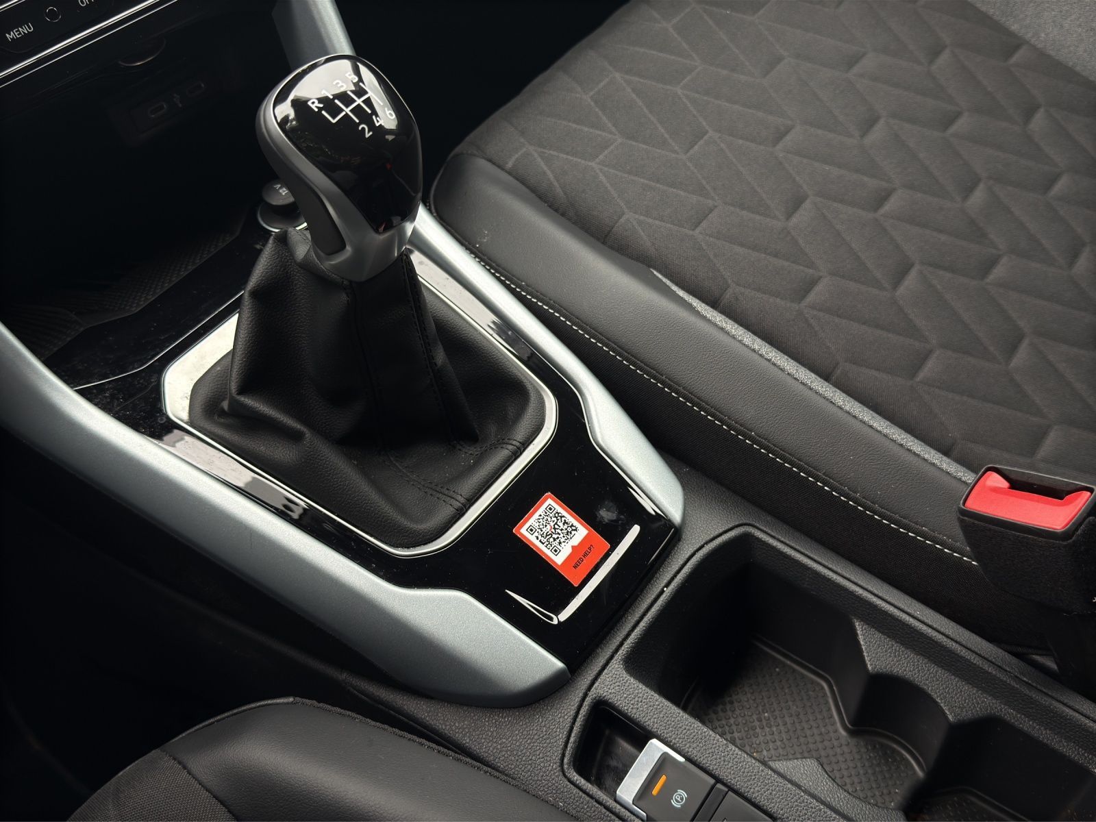 Volkswagen T-Roc - Bild 12