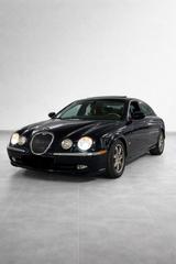 Jaguar S Type 4.2 V8 - Jaguar S-Type: 4.2