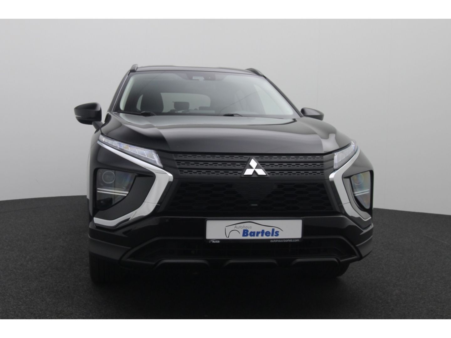 Fahrzeugabbildung Mitsubishi Eclipse Cross 2.4 Basis Hybrid 4WD