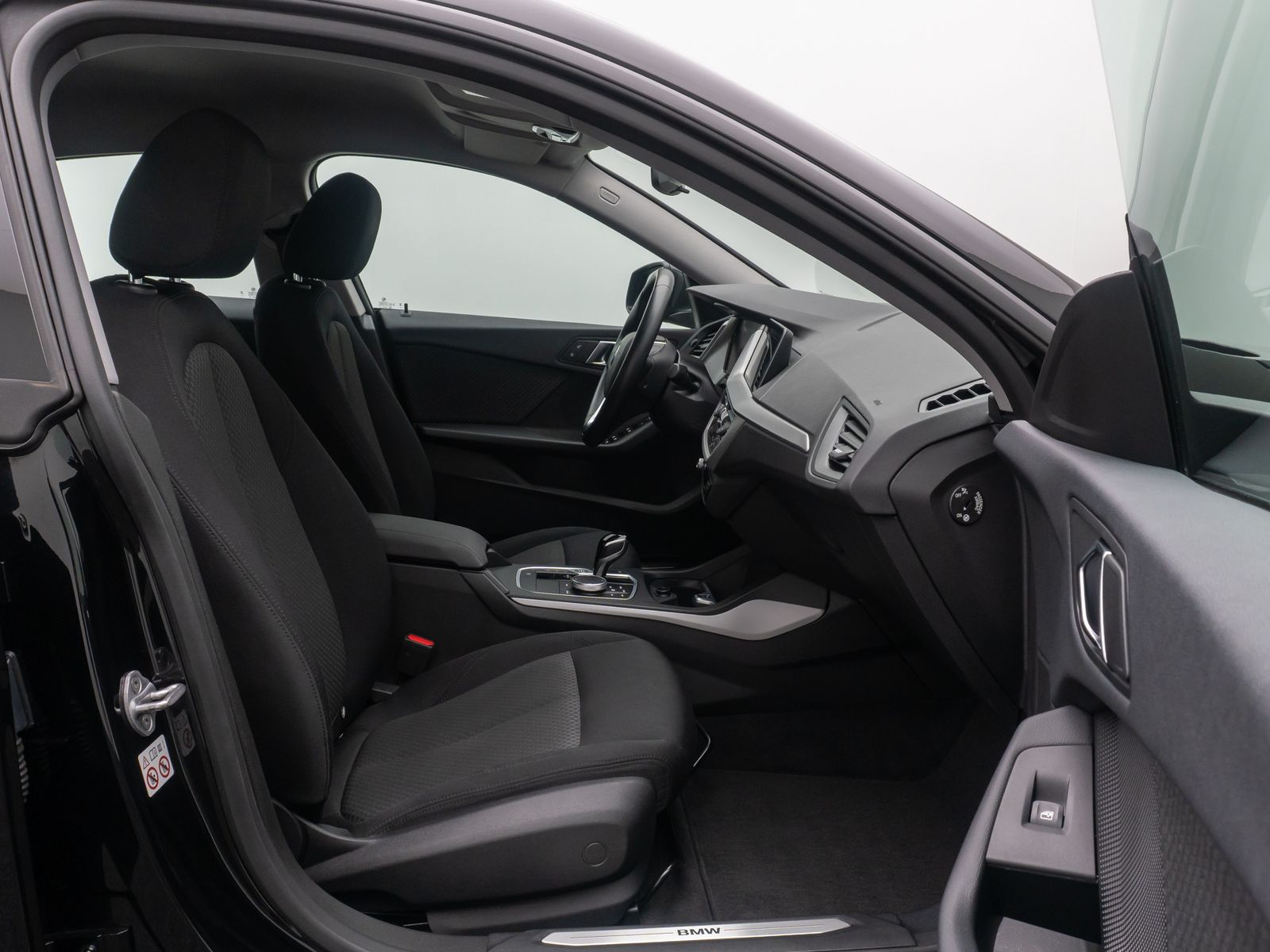 Fahrzeugabbildung BMW 218i Gran Coup&eacute; DAB PDC LED Geschwindigkeitsreg
