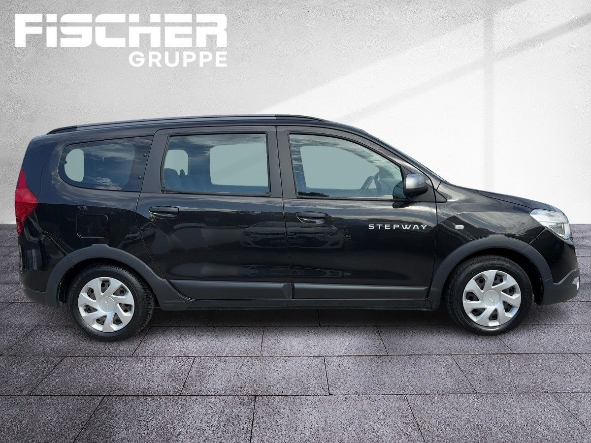 Fahrzeugabbildung Dacia Lodgy Stepway SCe 100 7-Sitzer - mit KI generiert/bearbeitet