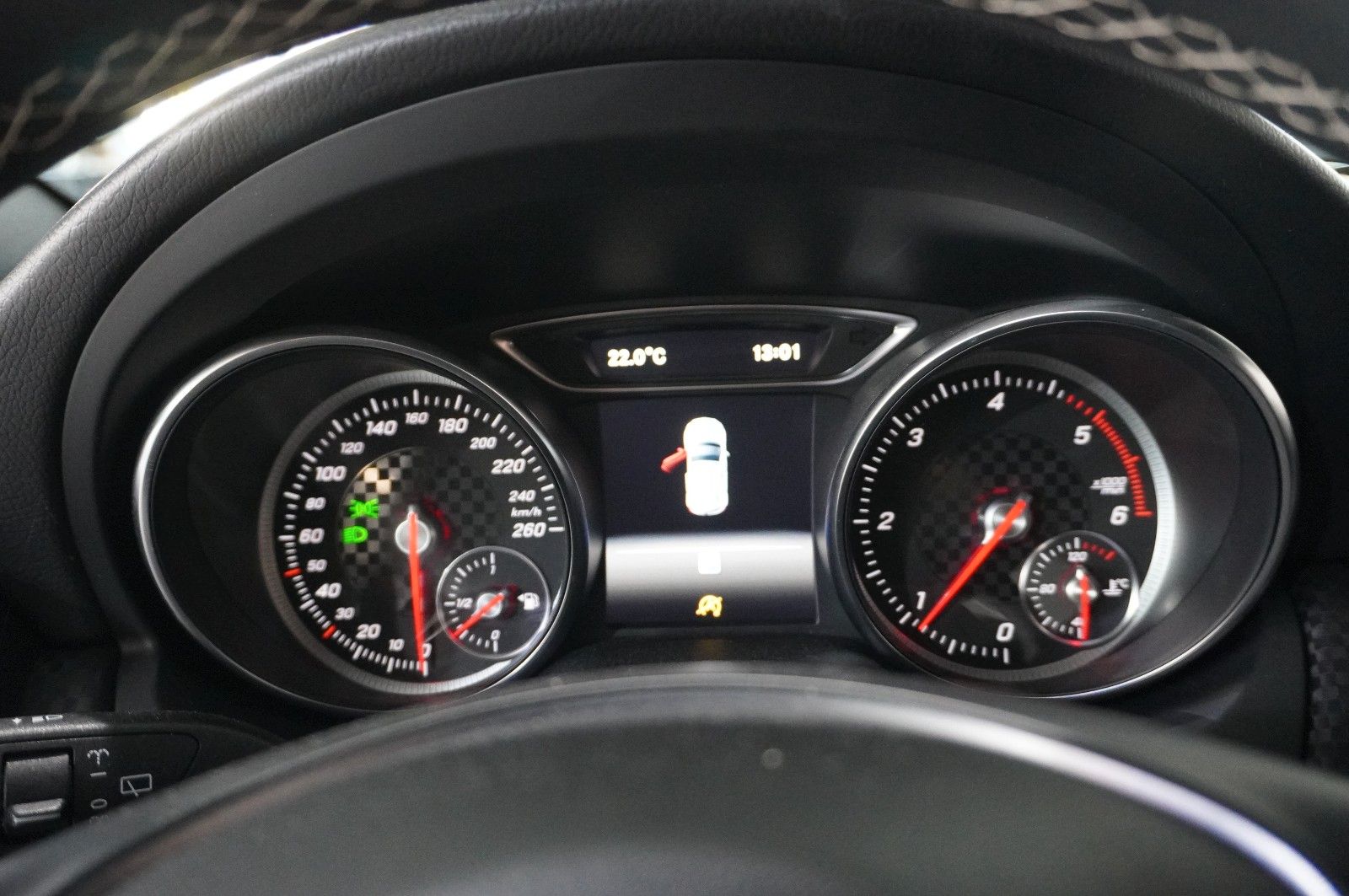 Fahrzeugabbildung Mercedes-Benz A 180D CDI URBAN NAVI/SHZ/PDC/TEMP./SPORT/USB