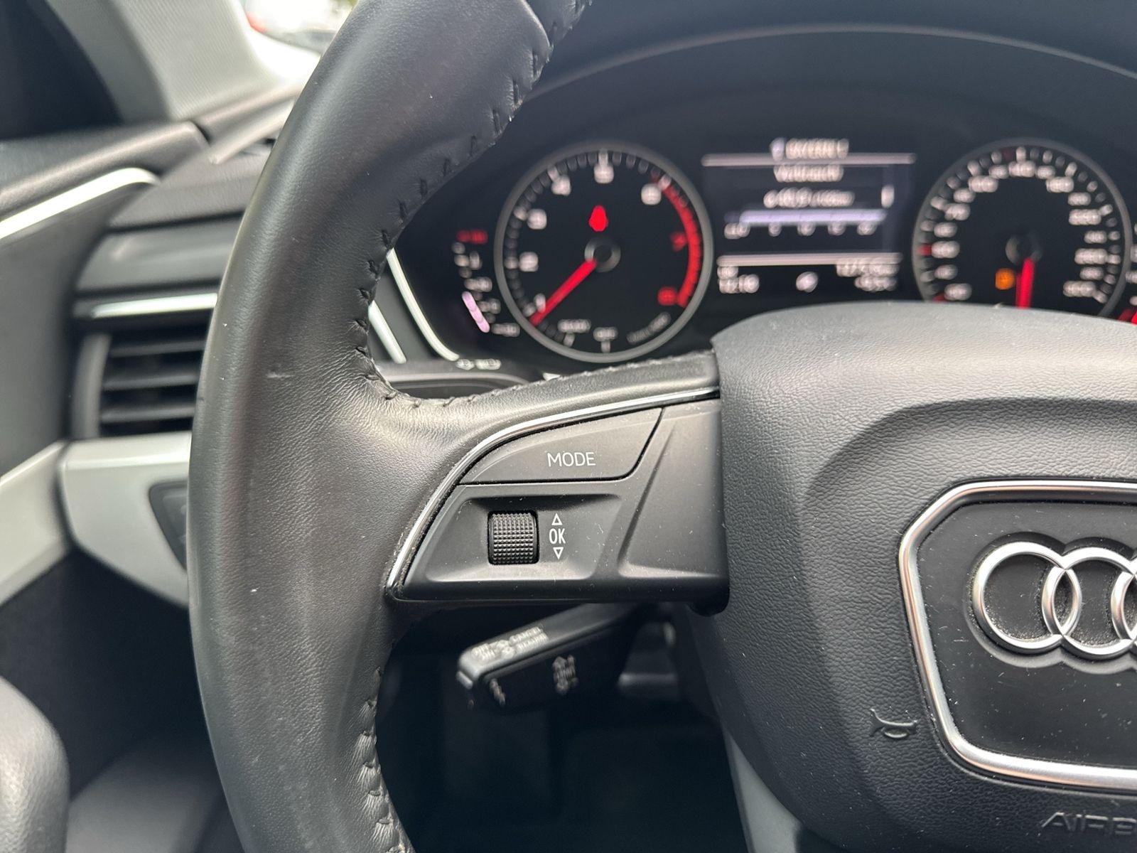 A4 1.4 TFSI, APS, Sitzheizung, Multifunktionlenk