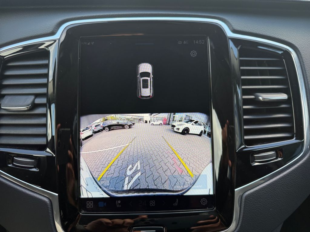 VOLVO XC90 T8 AWD Plug-in Hybrid Plus Dark AHK semi el VOLVO XC90 T8 AWD Plug-in Hybrid Plus Dark AHK semi el