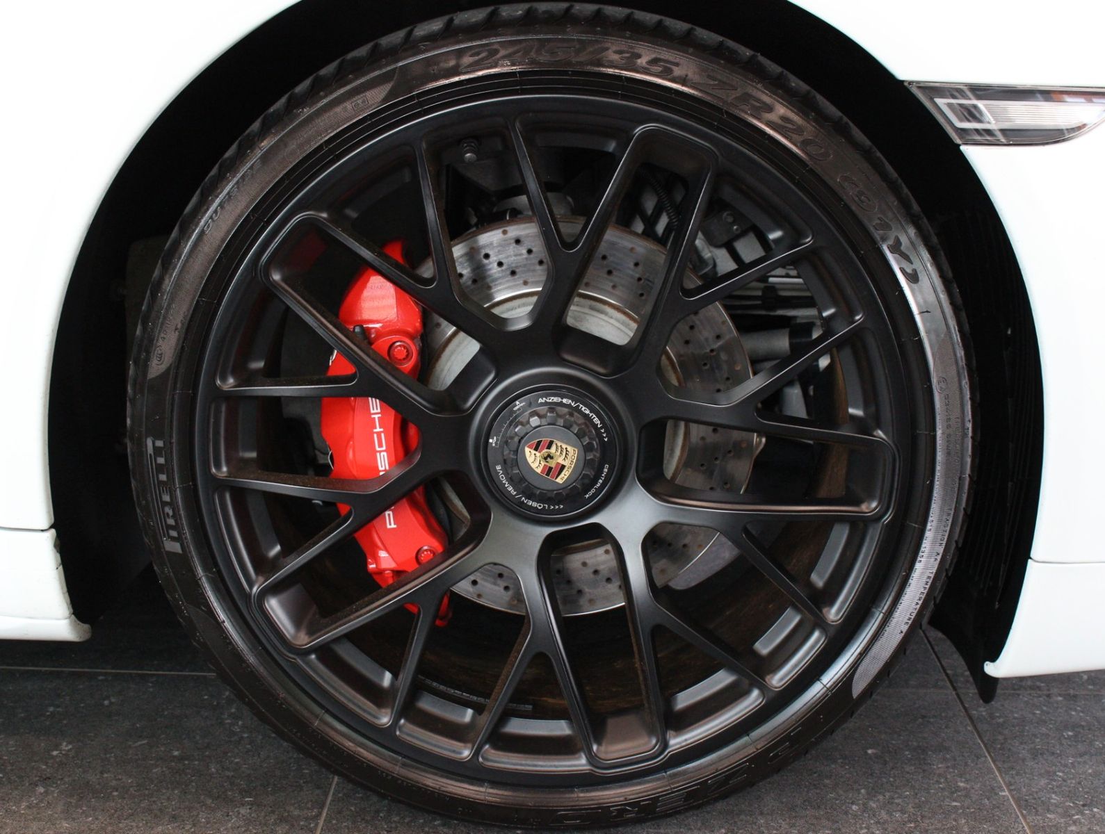 Fahrzeugabbildung Porsche 991 4 GTS Cabrio*Sport Chrono*Carbon*Burmester