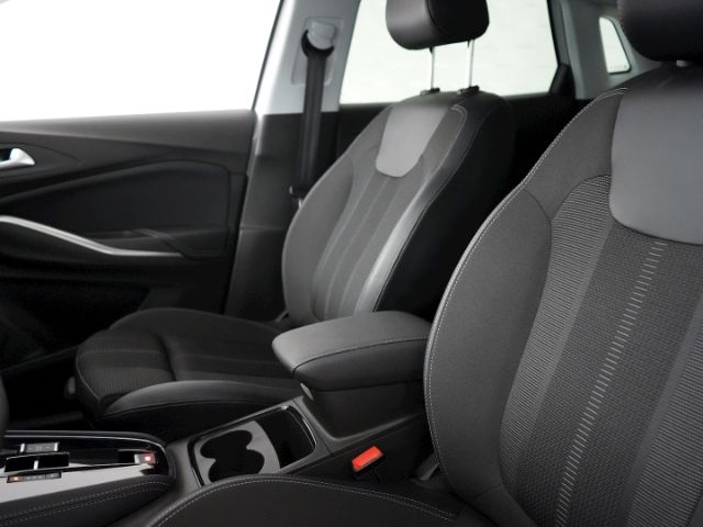 Grandland GS CDTI AT+LED+NAVI+360 GRAD KAMERA+SI