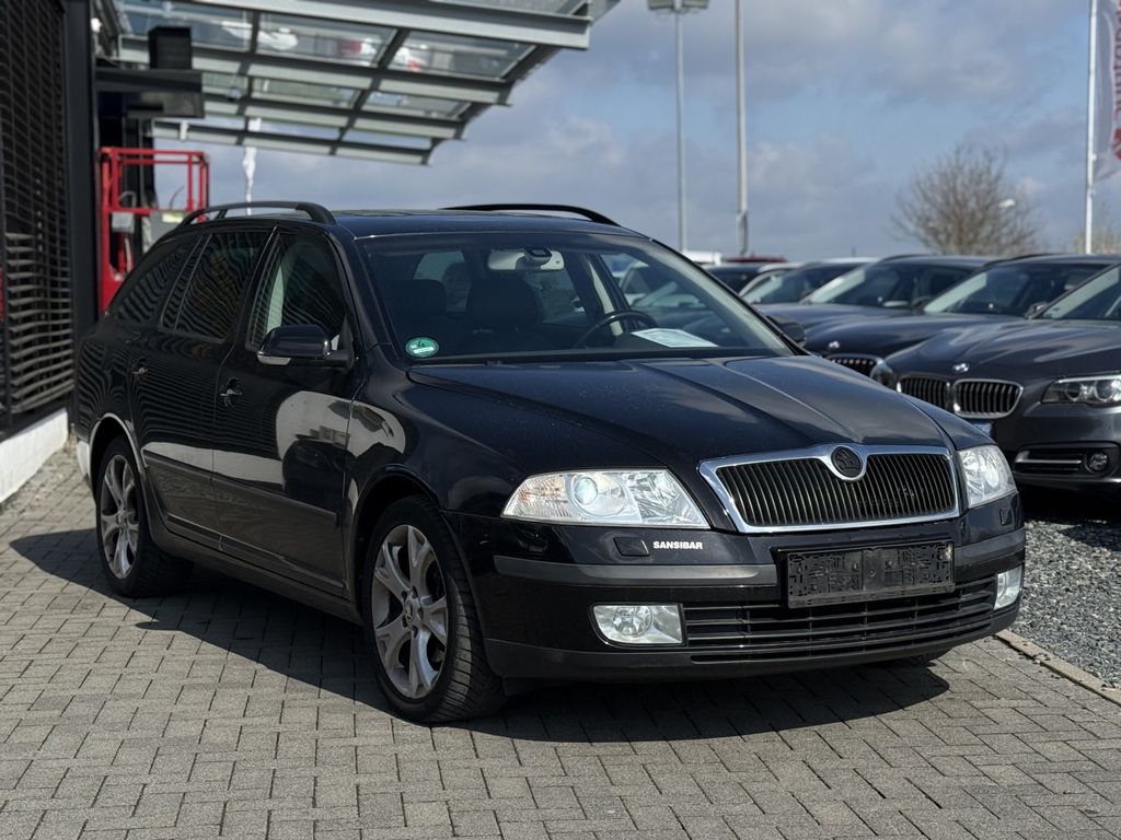 SKODA Octavia Elegance Alcantara , GSHD, HU NEU, PDC