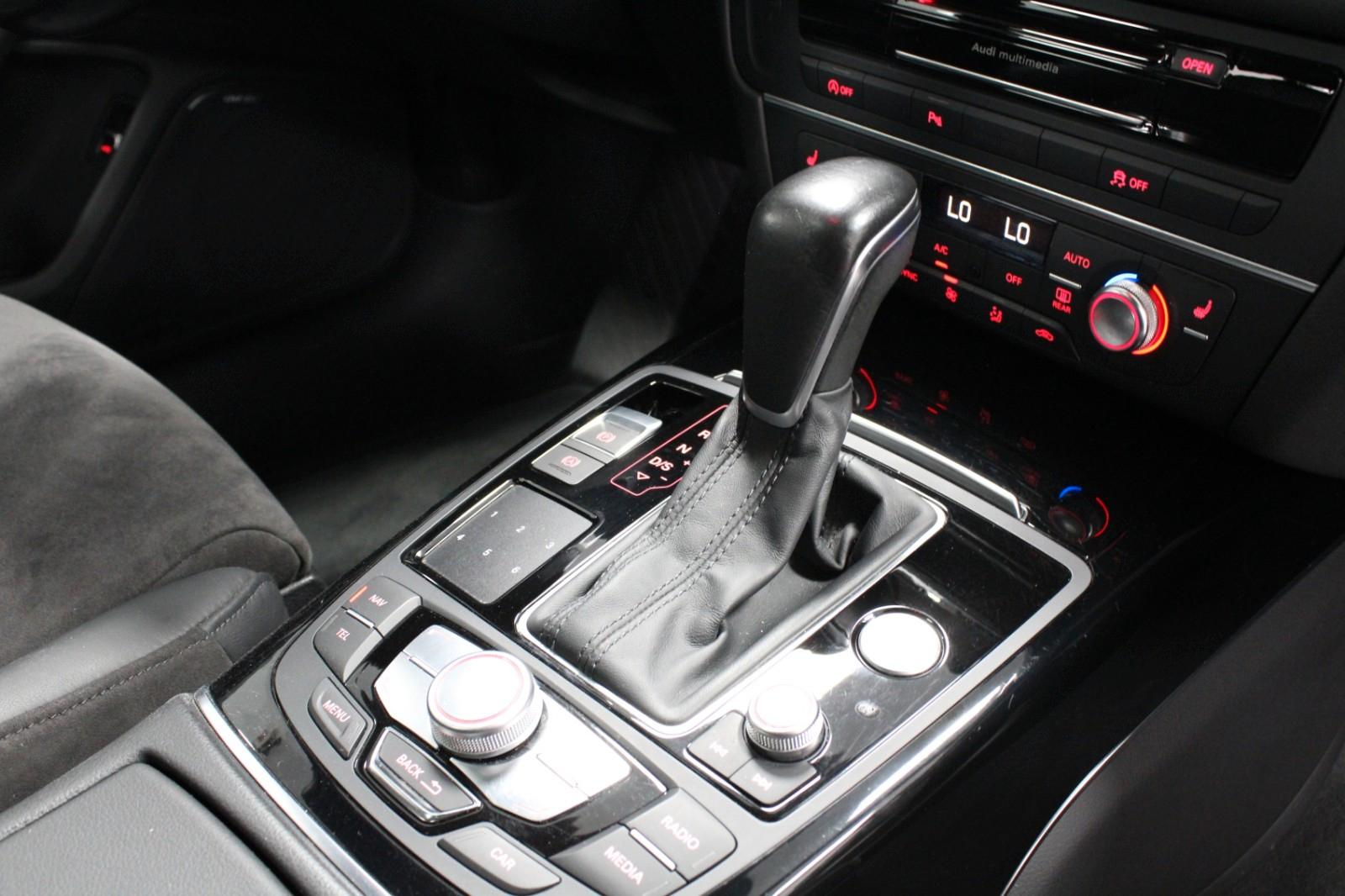 Audi A6 Avant 3.0 TDI V6 Quattro/ab 249 € mtl.
