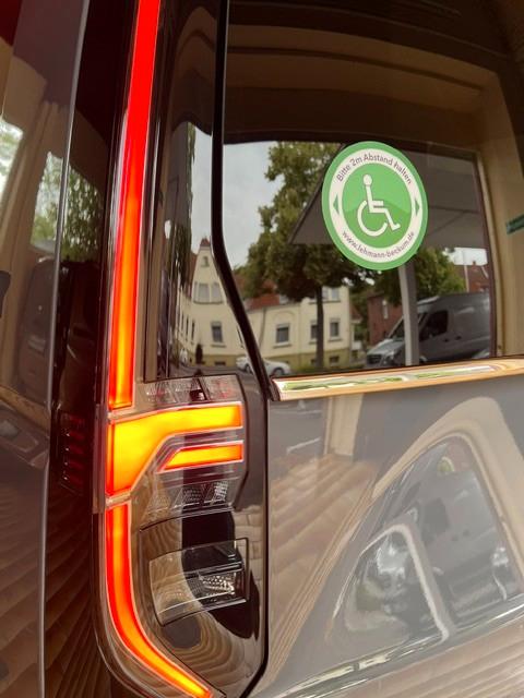 Volkswagen Caddy Maxi Style Rollstuhlrampe Kam digCo LED